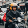 Ojek Online Wajib Pakai Helm Standar SNI Mulai Agustus