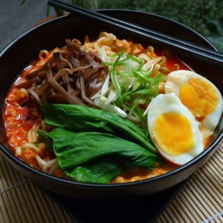 Hijabers Muda Ciptakan Tren Mix & Match Klasik